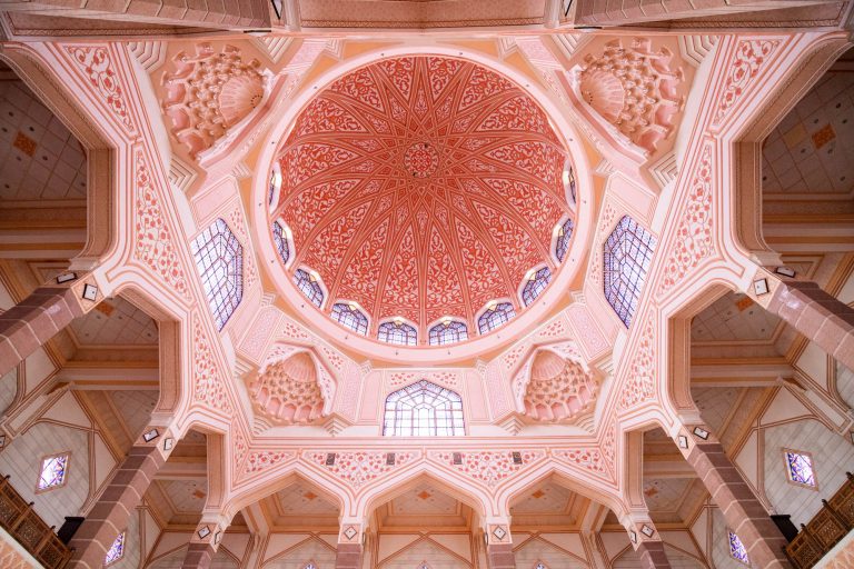 マレーシアのピンクモスクへの行き方